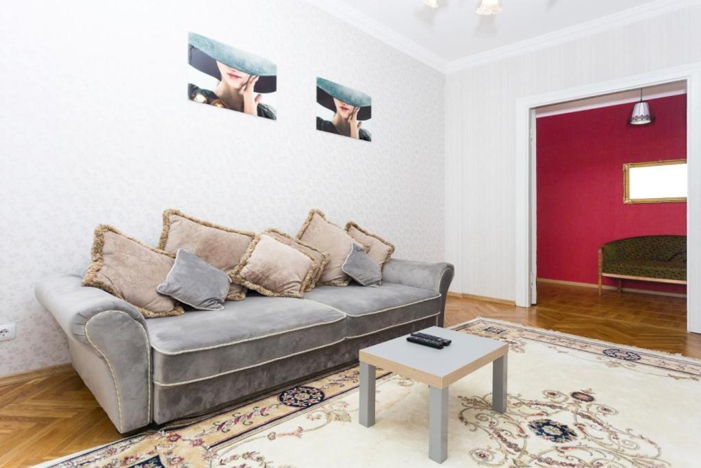 Apartment Lenina 3 Минск Экстерьер фото